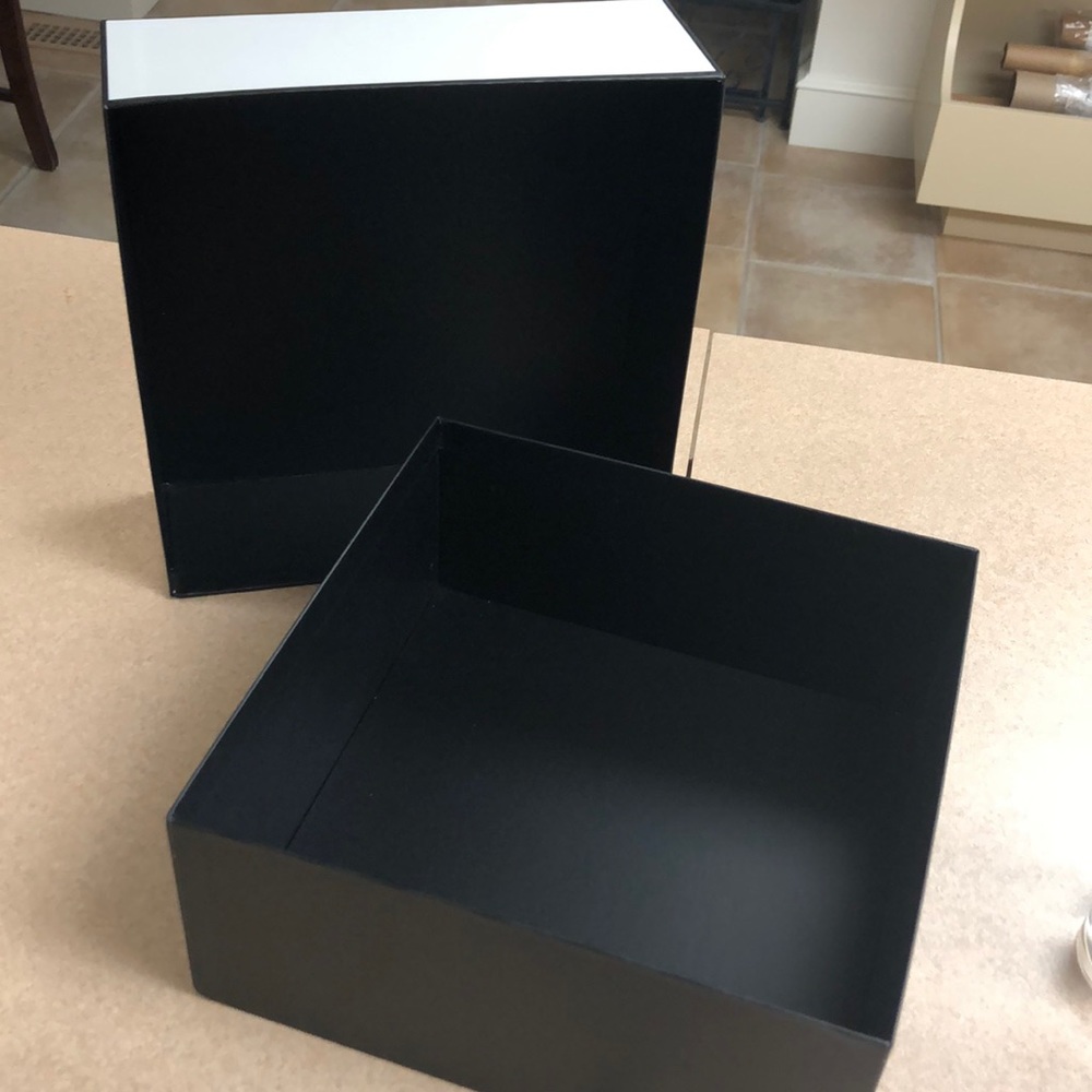 Chanel Box - Picture 3 of 3